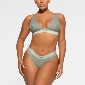 Skims Bralette